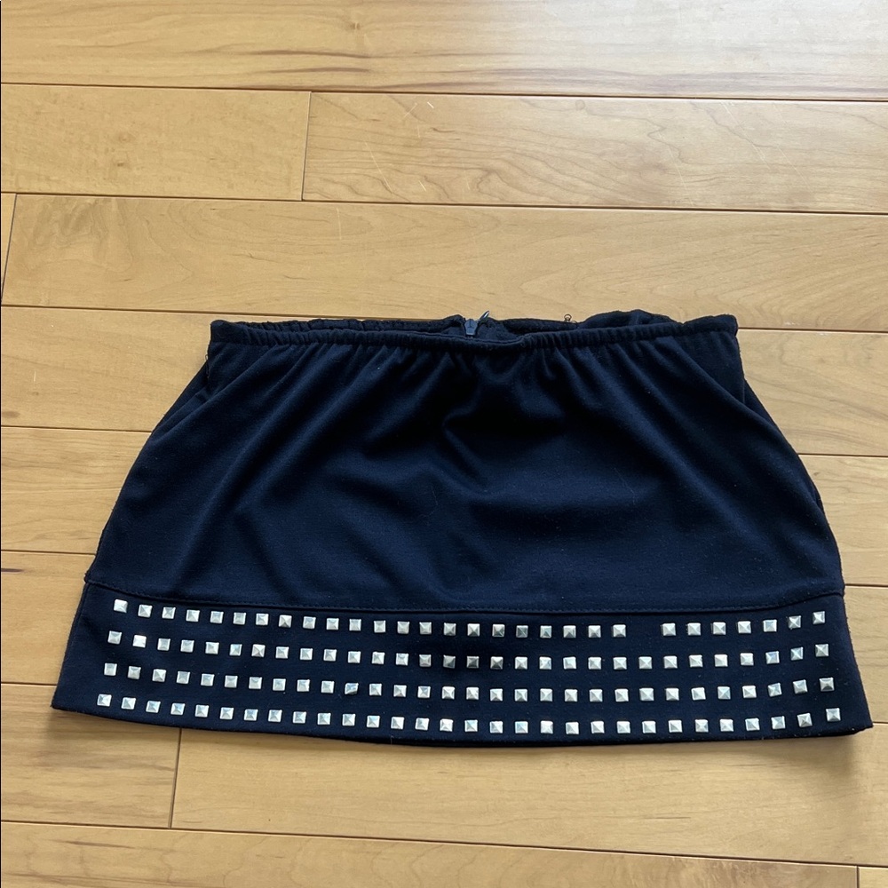 Elegant Black Studded Mini Skirt